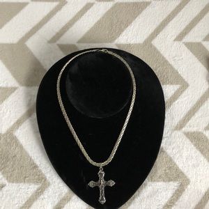 Sliver cross necklace